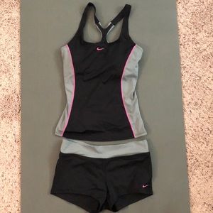 Nike women’s bathing suit